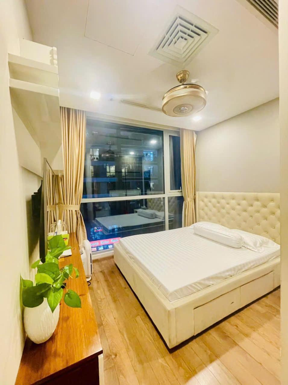 Hana Homestay- 1 Phong Ngu Trong Ho Chu Nha Dang O Tai Vinhome Park Tan Cang Binh Thanh Hcm- Sat Landmark 81 * Hô Chi Minh-Ville